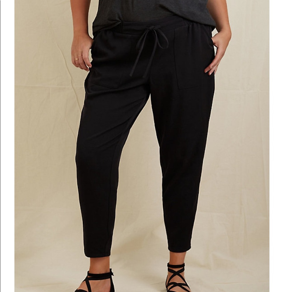 Torrid Black Gauze high waisted Jogger size 2X New